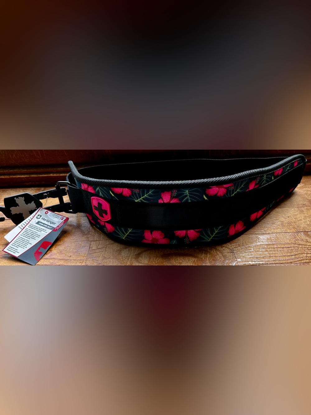 Harbinger 4.5 inch Foam Core Weightlifting Belt Black & Floral Size Small NWT